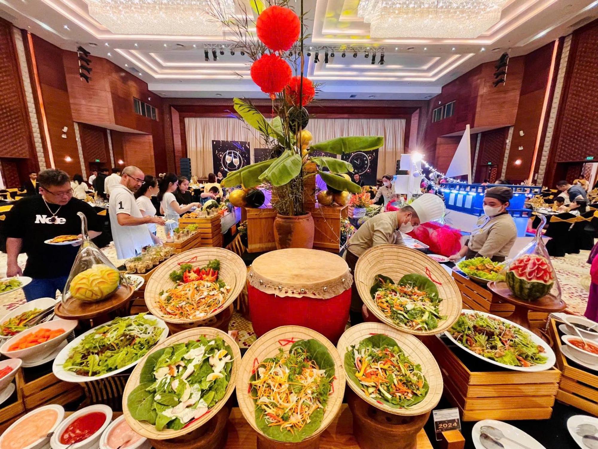 Flc Luxury Resort Quy Nhon Esterno foto