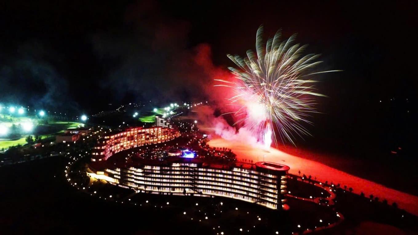 Flc Luxury Resort Quy Nhon Esterno foto